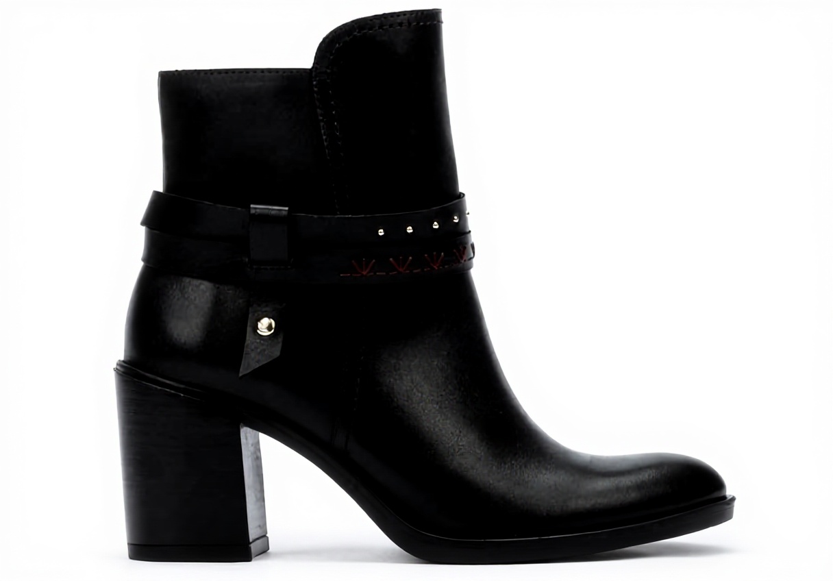 Bottines Pikolinos RIOJA W7Y en cuir noir sur fond neutre